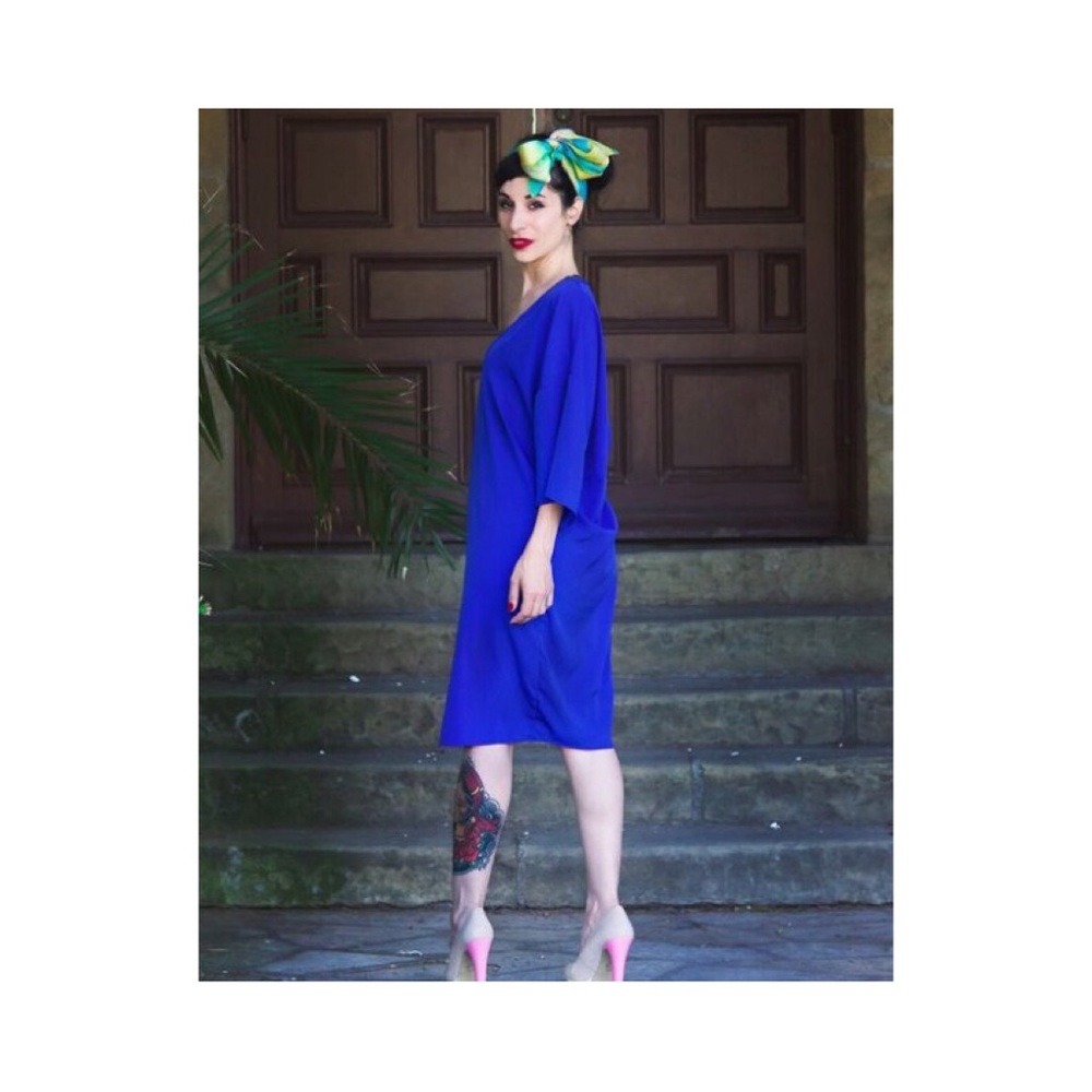 V-neck caftan artist dress